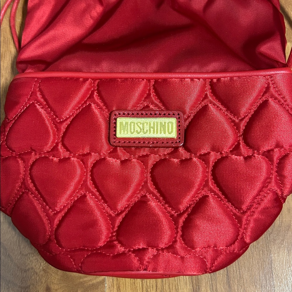 NWOT Authentic Moschino Red Heart Quilted Drawstring Bag - Picture 6 of 16